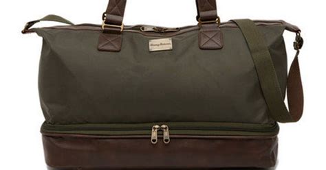 travel bag with shoe compartment